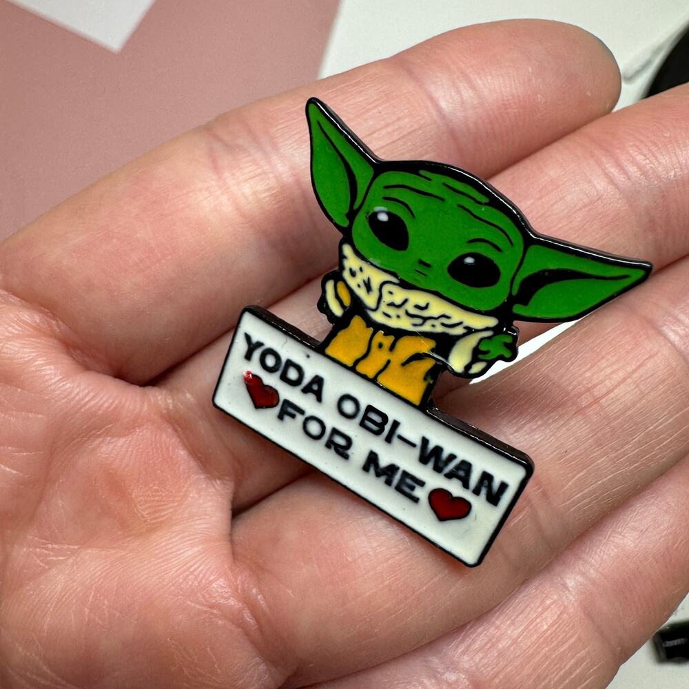 Star Wars Baby Yoda The Mandalorian Enamel Pins -228